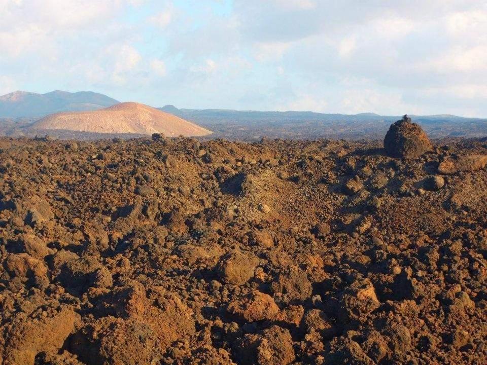 Paisaje Lunar Tinajo Exterior foto